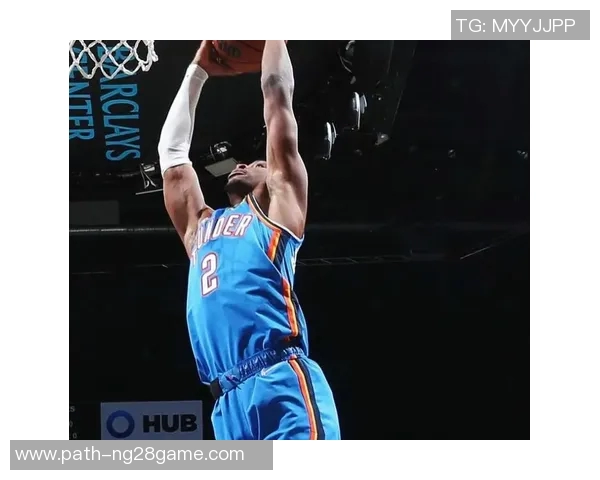 贾雷斯沃克的崛起之路：从新秀到篮球明星的成长历程